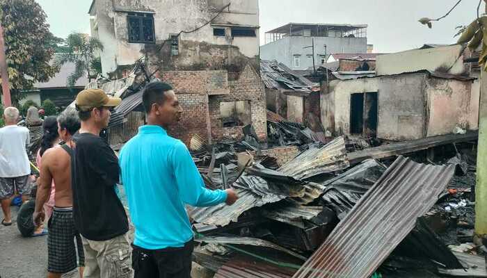 Kebakaran di Tebet Korban Tewas Adalah Wanita 24 Tahun, Api Diduga dari Lilin